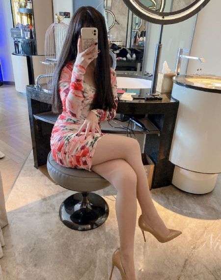 一边吃奶一边摸下面视频_BD英语全集在线观看